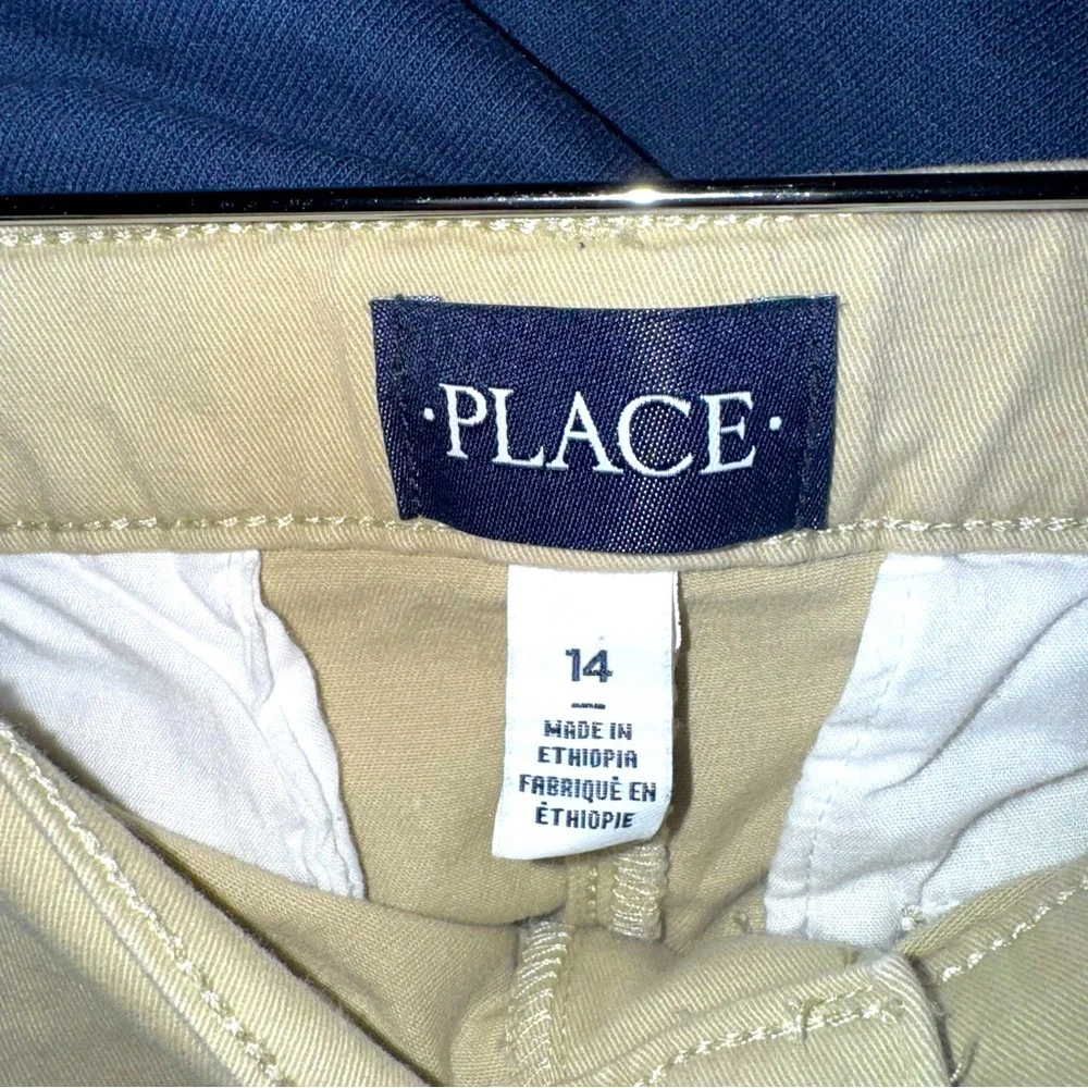 #54 Children’s Place khaki pants - worn once - great condition size 14